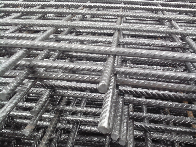 混凝土钢筋焊接网加固增设支点加固法